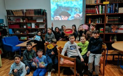 3.d uživao u jednoj od omiljenih lektira u ugodnom ambijentu školske knjižnice