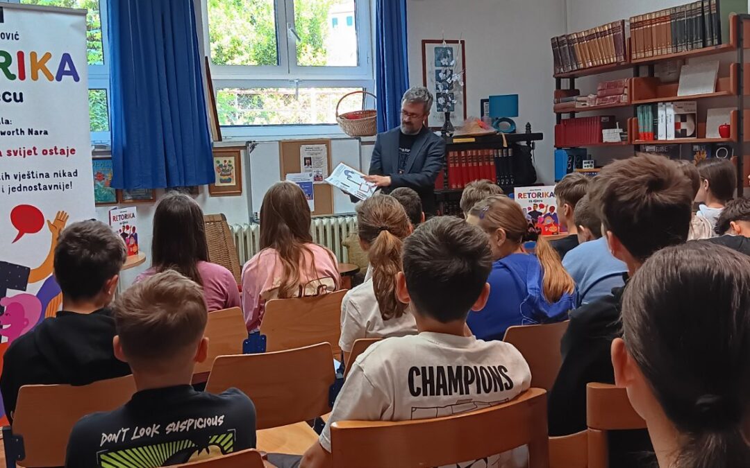 Retoričar i pisac Davor Stanković u knjižnici održao interaktivnu radionicu za učenike 5. razreda